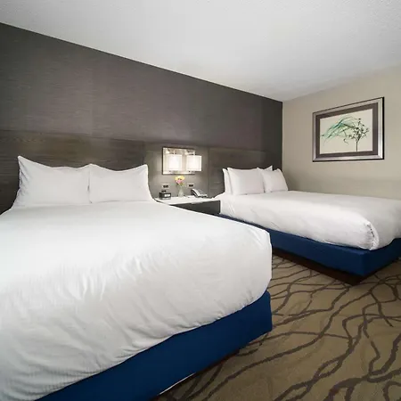 Doubletree By Hilton Racine Harbourwalk Hotel Exterior photo