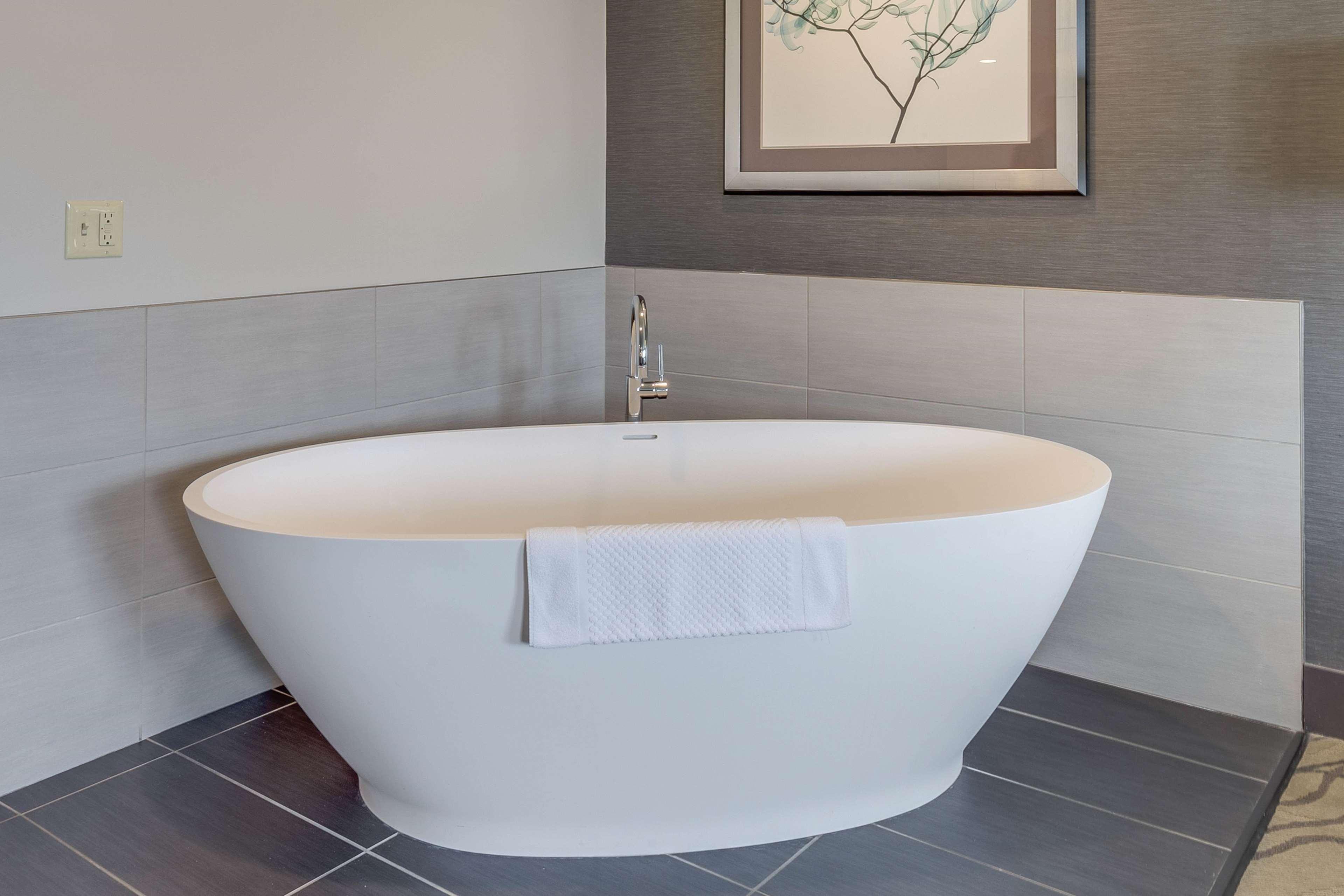 Doubletree By Hilton Harbourwalk 4* Racine