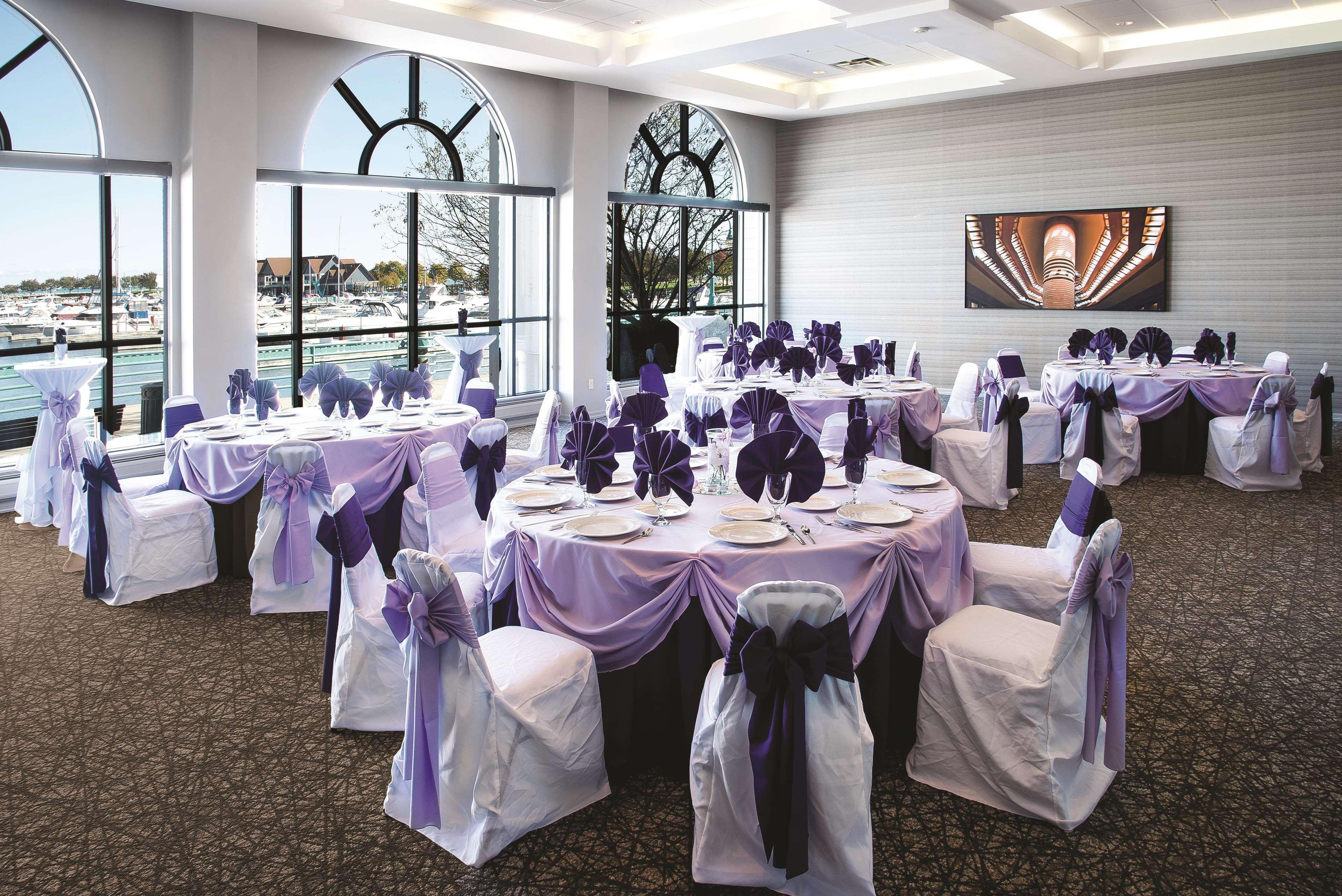 Doubletree By Hilton Harbourwalk Hotel 4*