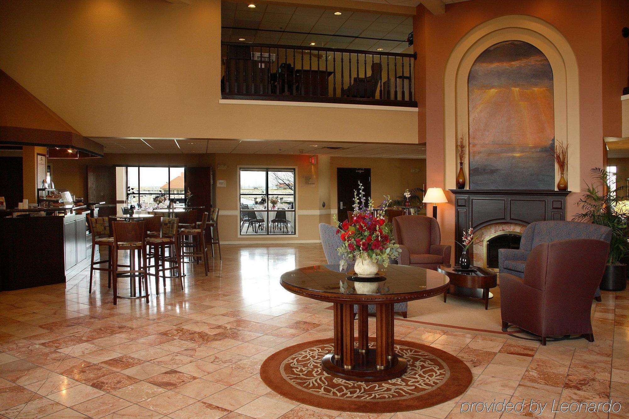 Doubletree By Hilton Harbourwalk Hotel