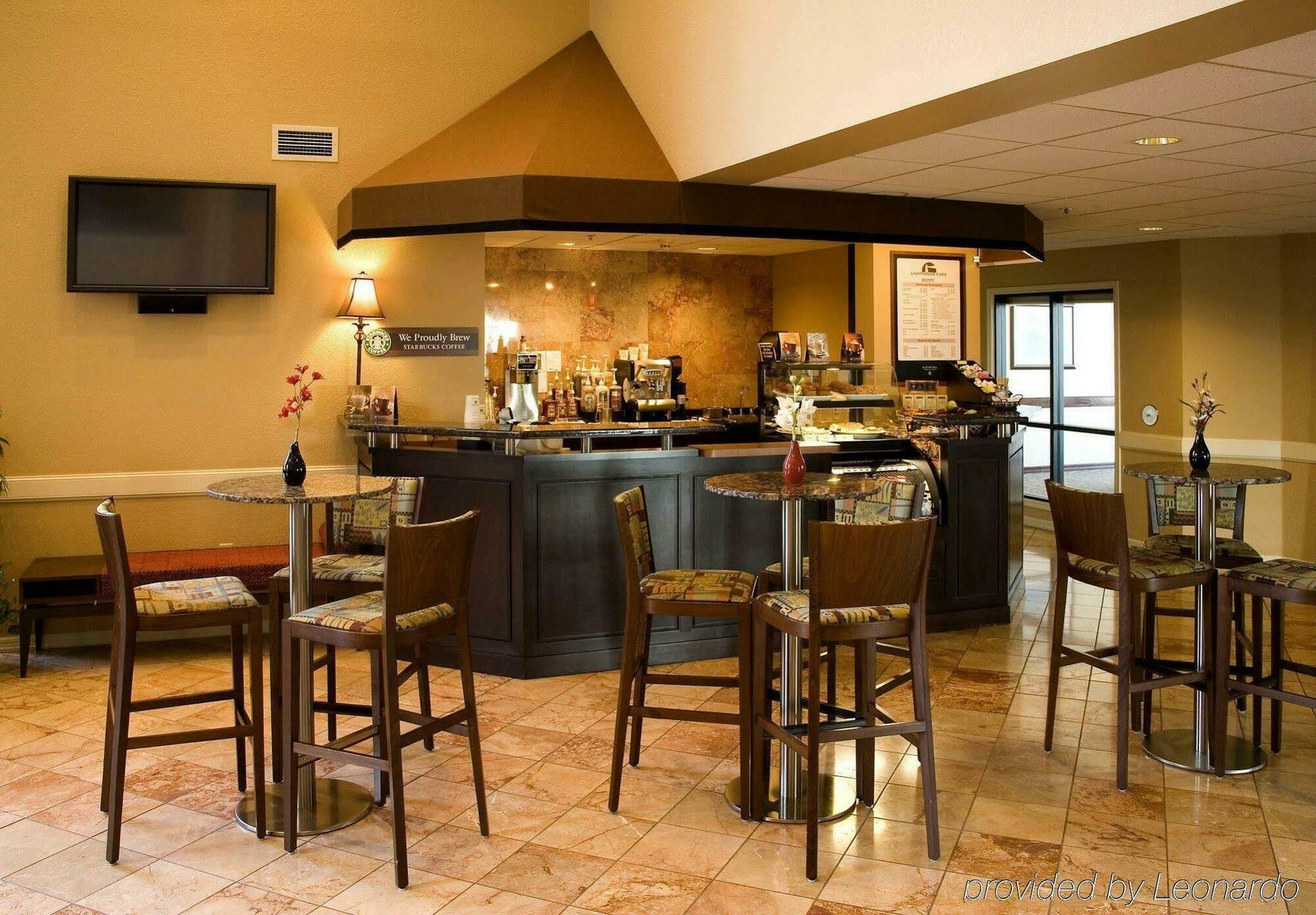 Doubletree By Hilton Harbourwalk Hotel 4*